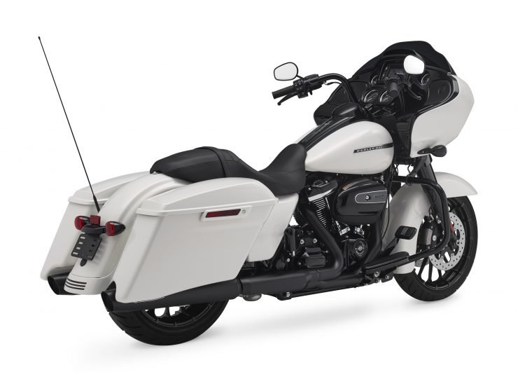 HARLEY-DAVIDSON ROAD GLIDE