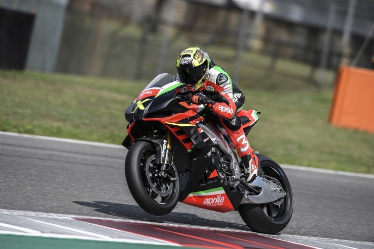 aprilia rsv4 x
