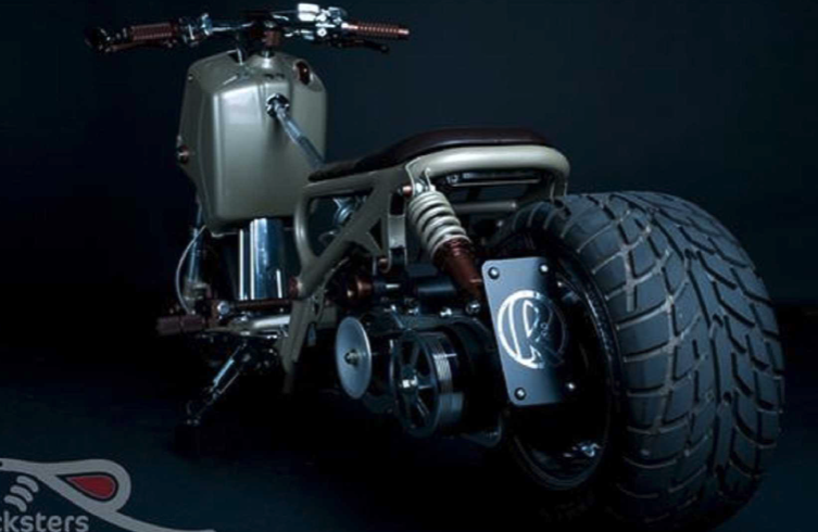 Portapacchi Universale Per Moto: In Metallo, Stile Retrò, Con Ventose, Per Serbatoi Lisci, Colore Nero