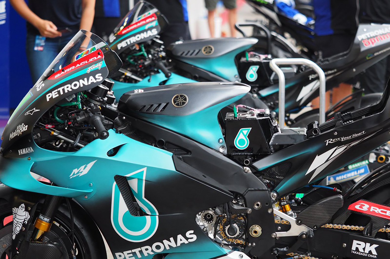 Casco pulito e igienizzato come in MotoGP - Motospia