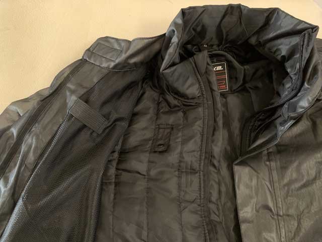 Guida sicura: L'abbigliamento Wheelup per tutte le stagioni - Motospia